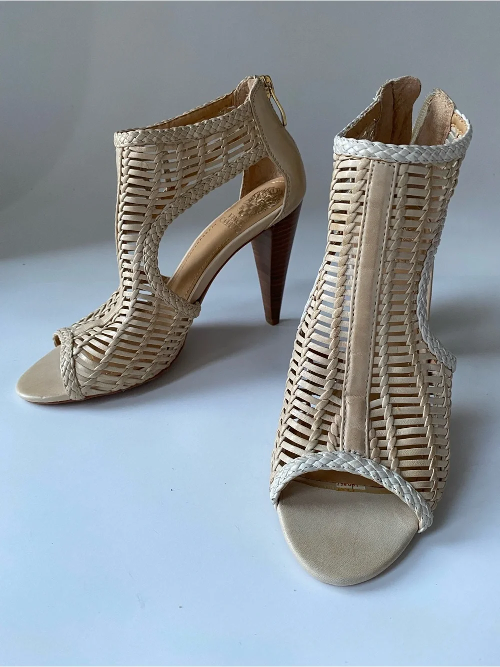 NWT Vince Camuto Woven leather Peep-Toe High Heel Sandals in Beige